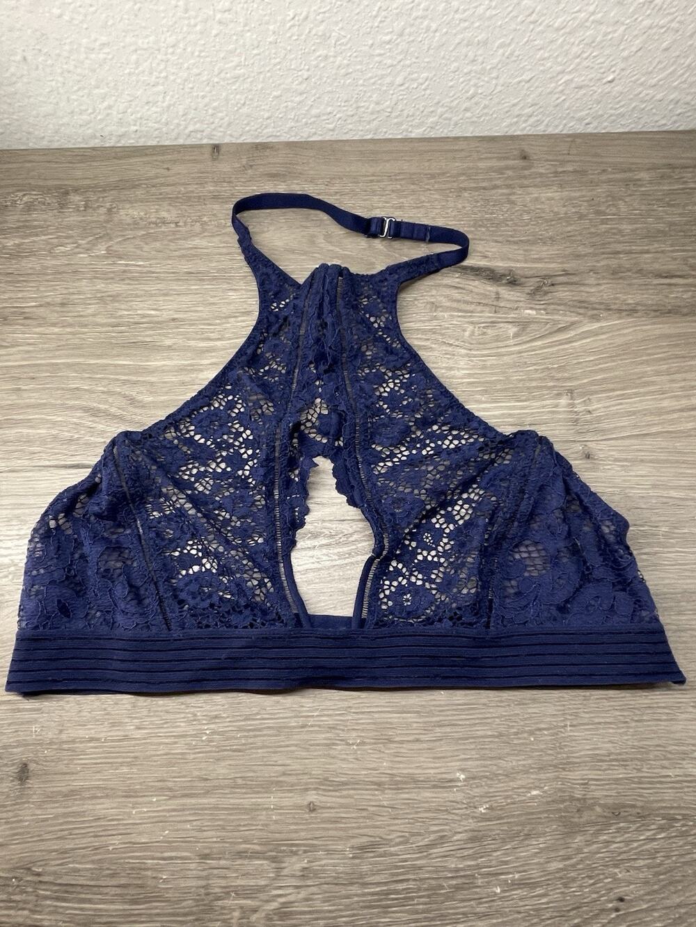 Victoria's Secret Very Sexy Navy Lace High Neck Halter Bralette Keyhole M Medium